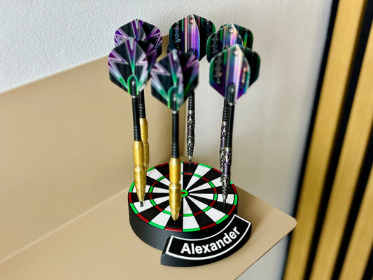 Personalisierter Dartständer mit Name, handgefertigt aus hochwertigem Material – stilvolle Aufbewahrung für Dartpfeile von ZWOBE.