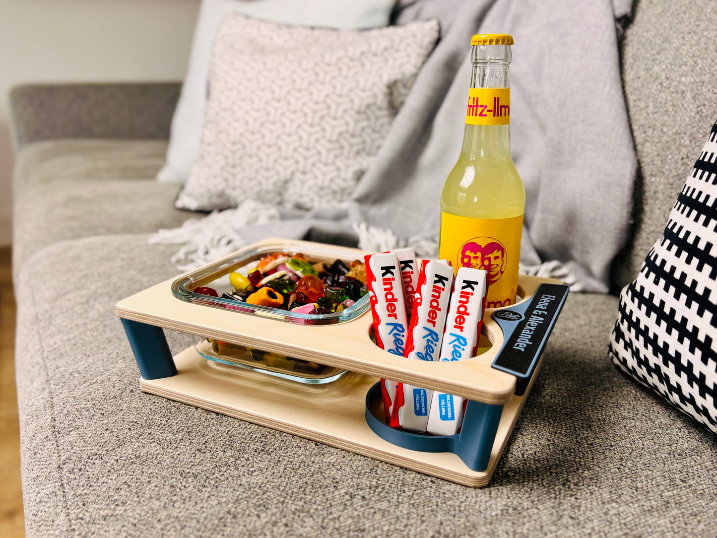 Couchbar mit Emoticon - Für Film- und Gaming-Abende