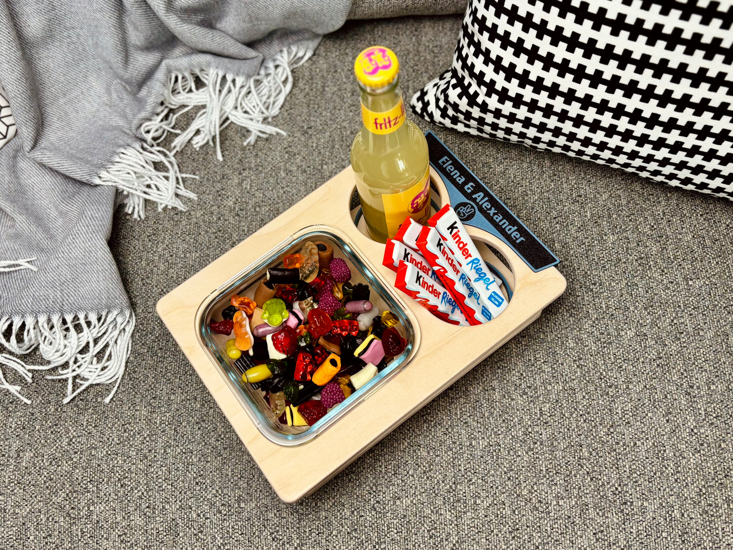 Couchbar mit Emoticon - Für Film- und Gaming-Abende