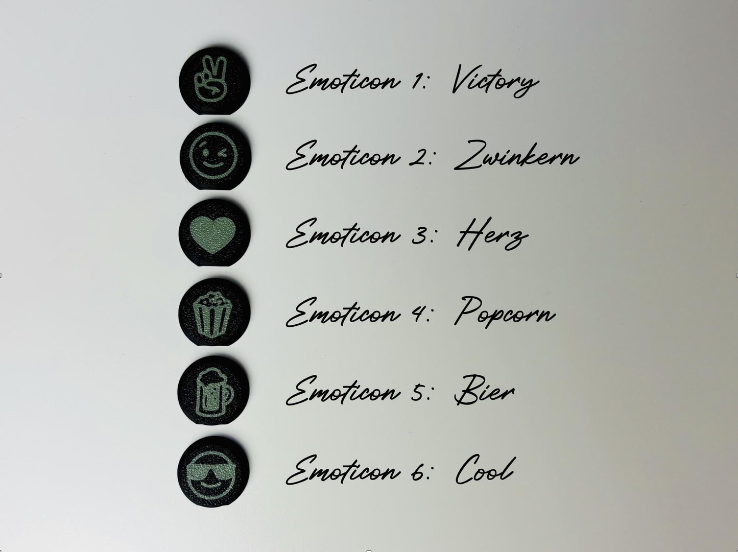 Übersicht der Gravur-Optionen für personalisierte Snackbox – verschiedene Schriftarten zur individuellen Gestaltung bei ZWOBE.