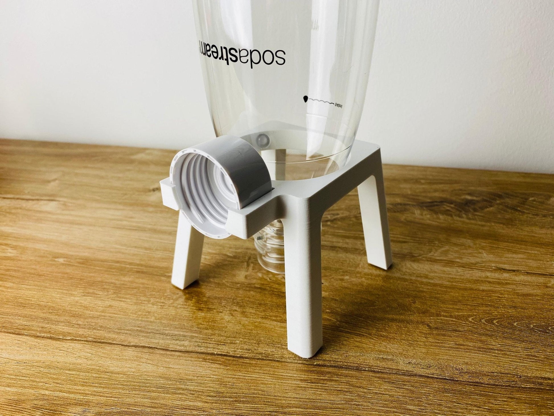 Sodastream Fuse Flaschenhalter – Abtropfgestell für Kunststoffflaschen aus 3D Druck - Sonstiges - ZWOBE